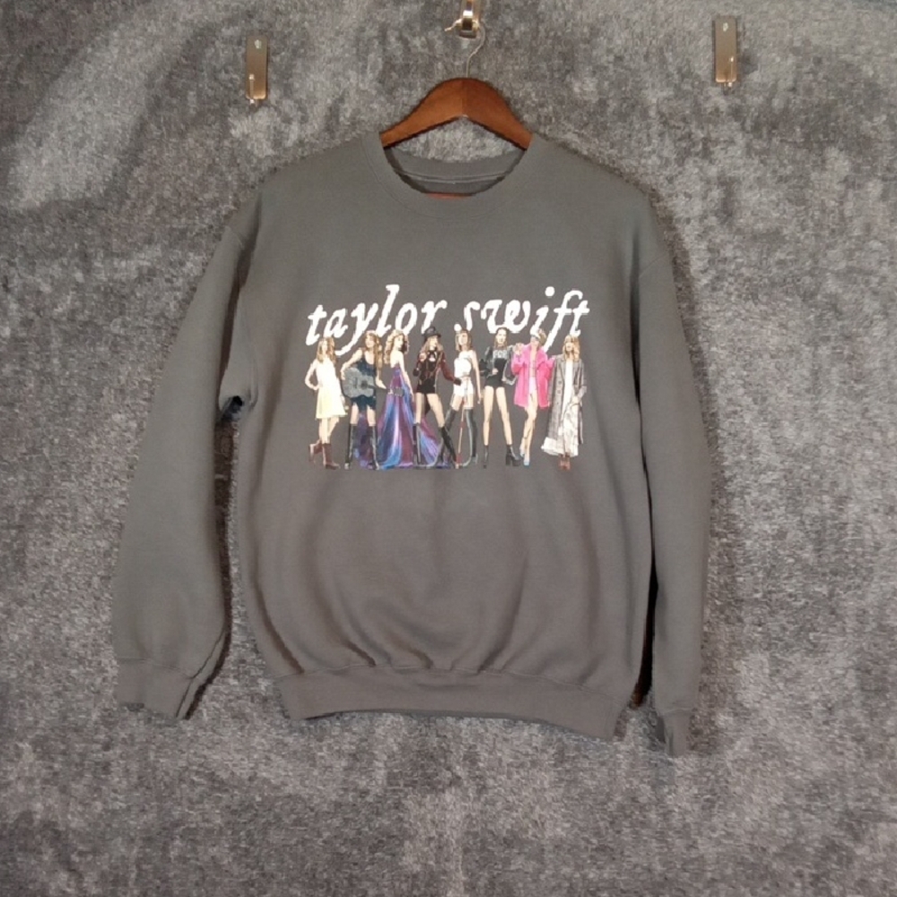 Taylor Swift Eras Sweatshirt -folklore Era RARE Womens Medium